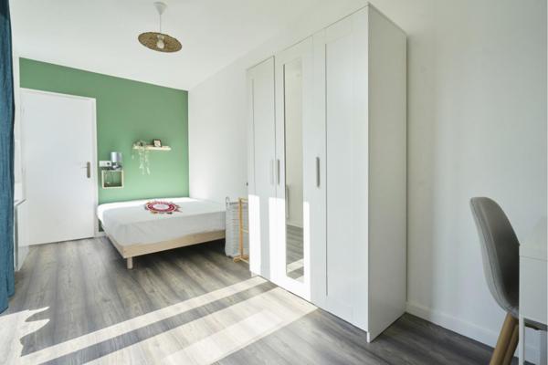 A LOUER : T1 à Lille • • 715 € CC • Réf. 1501-5