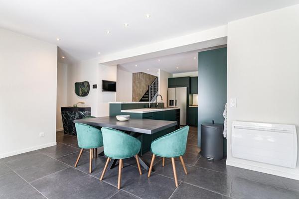 A LOUER : Maison à VILLENEUVE-D'ASCQ • Brigode • 3 550 € CC • Réf. 5975