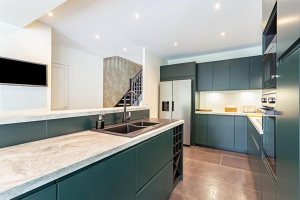 A LOUER : Maison à VILLENEUVE-D'ASCQ • Brigode • 3 550 € CC • Réf. 5975