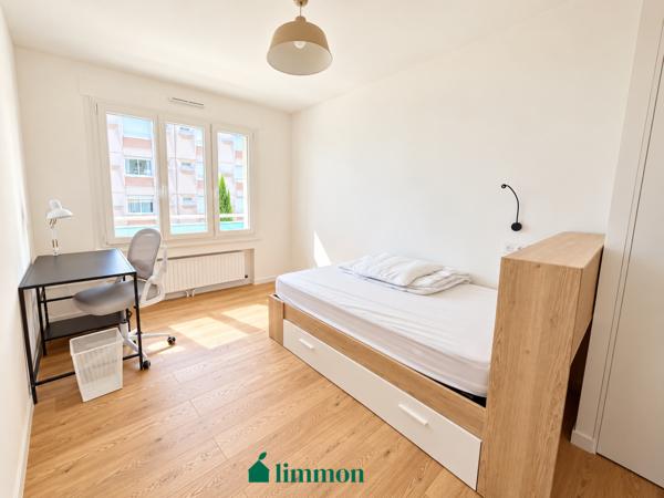 Appartement 6 pièce(s) 5 chambre(s) 96 m²