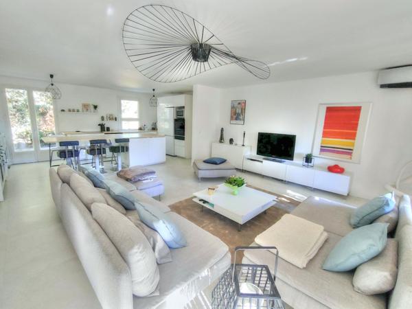 Maison à GAREOULT (83136)