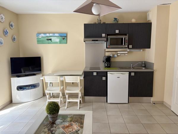 Appartement à vendre |                                       Arès |                                        1 pièce  |  28 m²