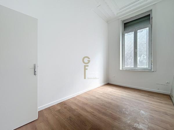 Appartement en RDC avec belle cour