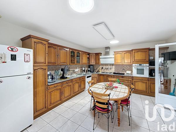 Maison à vendre 4 pièces 145 m² Baixas