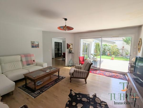 Maison de plain-pied avec 2 studios indépendants – Revenus locatifs, calme et sans vis-à-vis !