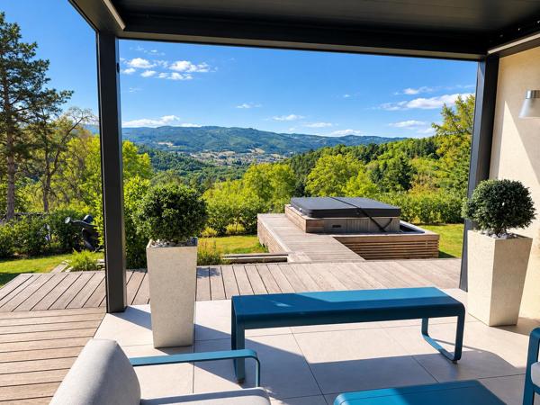 Maison contemporaine d’exception – 222 m² – 6 chambres – Terrain de 2 448 m²