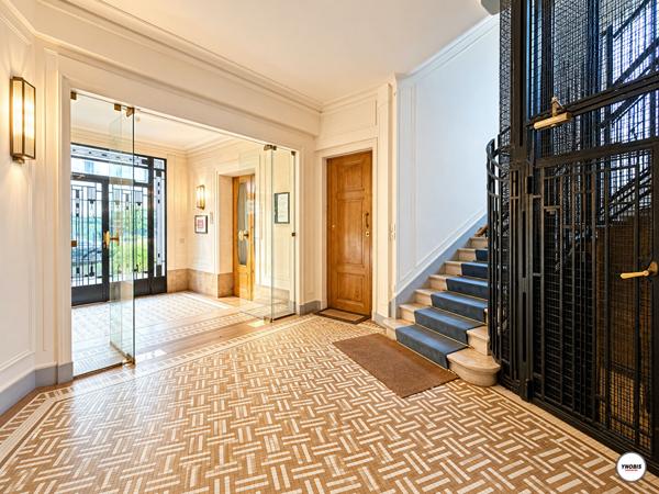 Appartement Paris 5 pièce(s) 96 m2, Paris 75017