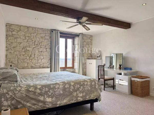 10 minutes d’Eymet et Duras – Propriété avec vues, maison d’amis, piscine et 1 hectare de terrain