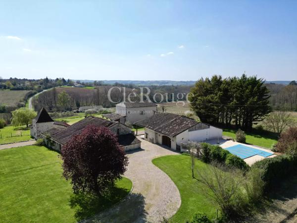 10 minutes d’Eymet et Duras – Propriété avec vues, maison d’amis, piscine et 1 hectare de terrain