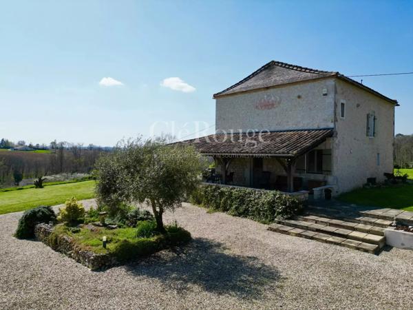 10 minutes d’Eymet et Duras – Propriété avec vues, maison d’amis, piscine et 1 hectare de terrain