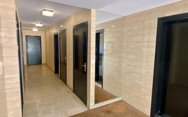 Appartement à vendre    5 pièces • 96,06 m2 Versailles