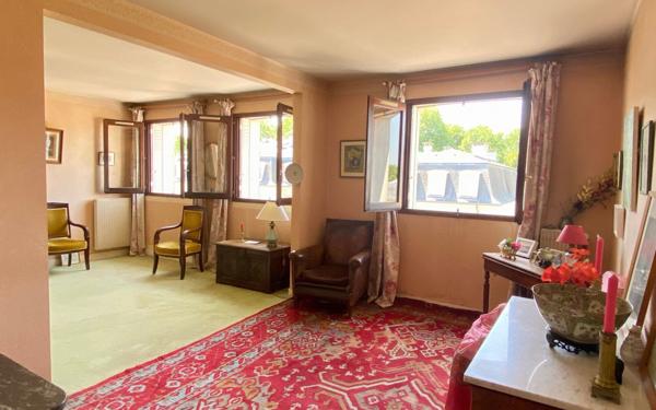 Appartement à vendre    5 pièces • 96,06 m2 Versailles
