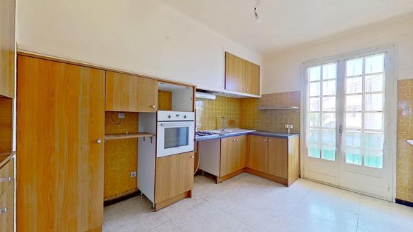 Appartement
         4 pièces
        - 97 m² Exclusivité 170 000 € *