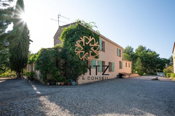 Villa provençale de 250 m² sur terrain de 5 451 m²