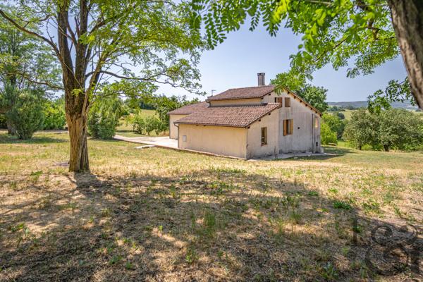 A vendre maison 3 chambres avec dépendances