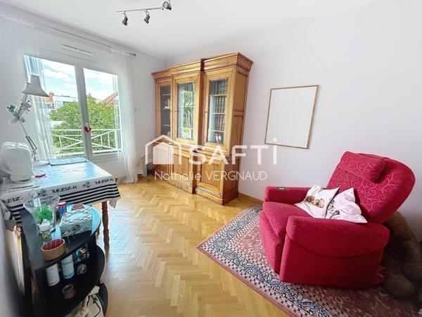 SUPERBE VILLA DE 177 M2 SUR UN TERRAIN DE 851 M2