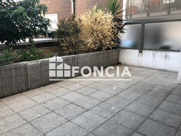 Location Appartement 2 pièces 45.44 m² - 27 RUE D'EIGUISON Marseille 13010