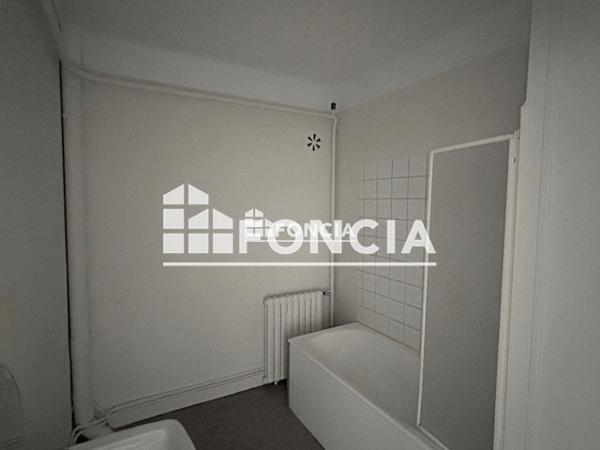 Location Appartement 2 pièces 49.93 m² - 82 RUE ARMAND BARBES Limoges 87000