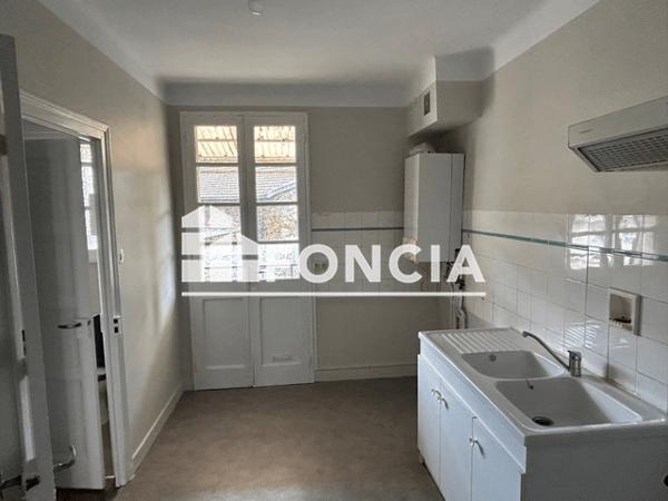 Location Appartement 2 pièces 49.93 m² - 82 RUE ARMAND BARBES Limoges 87000