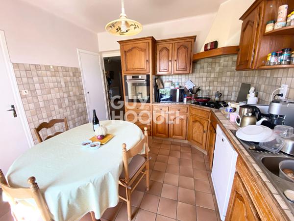 Rare à la vente - Belle maison familiale de 190 m² habitables à Aubenas