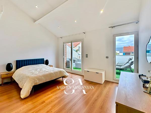 Duplex 123 m² esprit loft, lumineux et terrasse