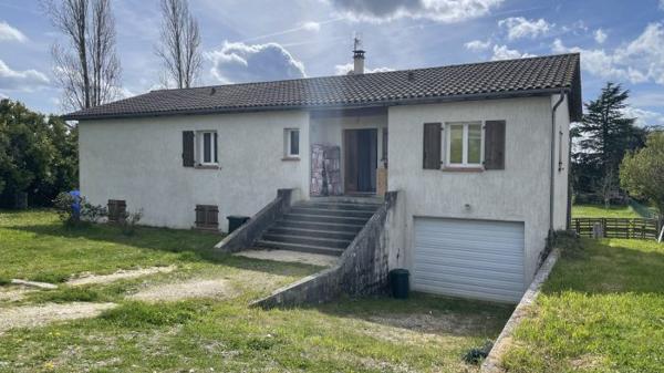 Maison T5 - 127 M² - Hautefage La Tour