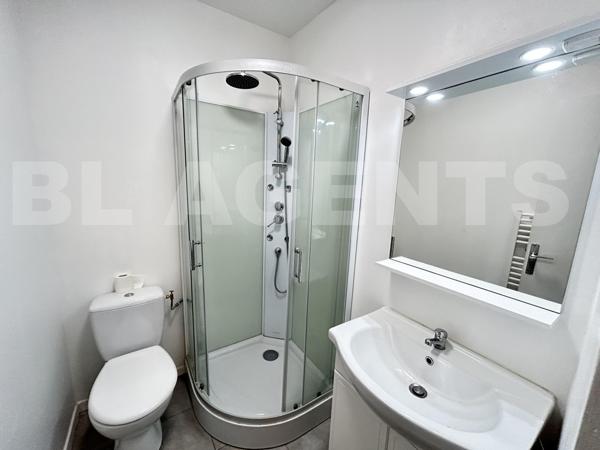  Immeuble de rapport rénové avec commerce – Rentabilité 17 % – Hyper-centre Cosne-Cours-sur-Loire