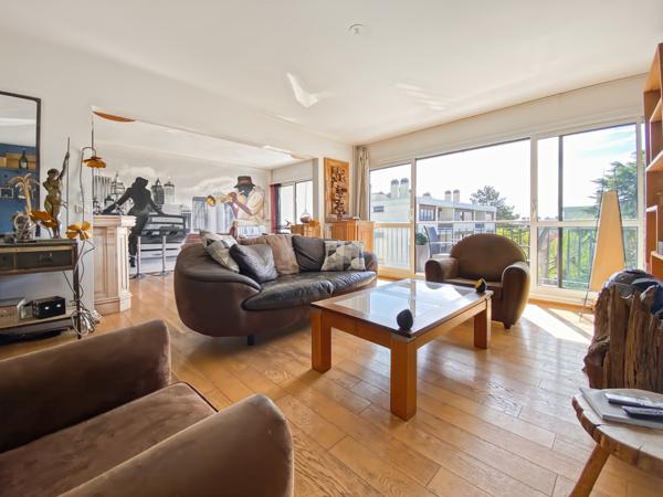 Appartement 5 pièces - 99 m² Exclusivité efficity