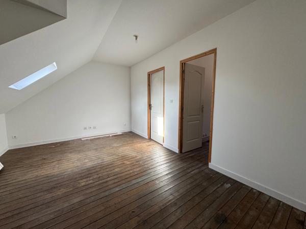 Dpt Aisne (02), à vendre SAINT QUENTIN maison P5