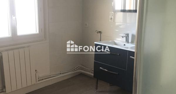 Location Appartement 3 pièces 53.56 m² - Bordeaux 33000