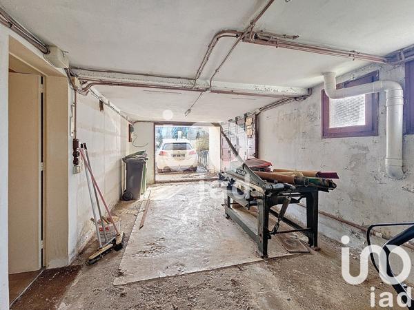 Maison traditionnelle 5 pièces de 111 m² à Eysines (33320)