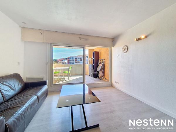 2 pieces aux Marines de Cogolin