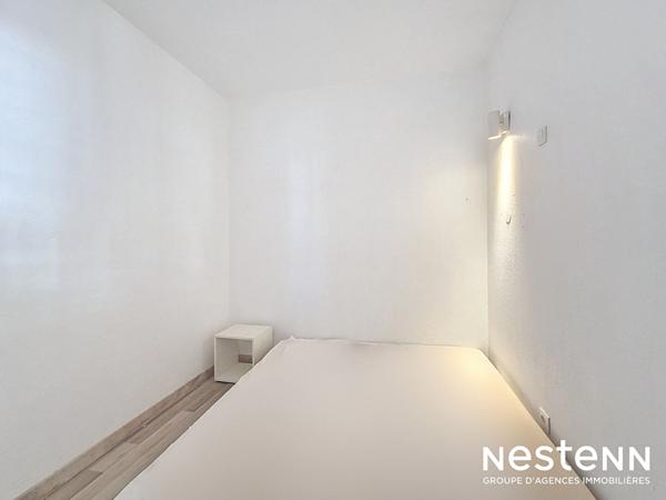 2 pieces aux Marines de Cogolin