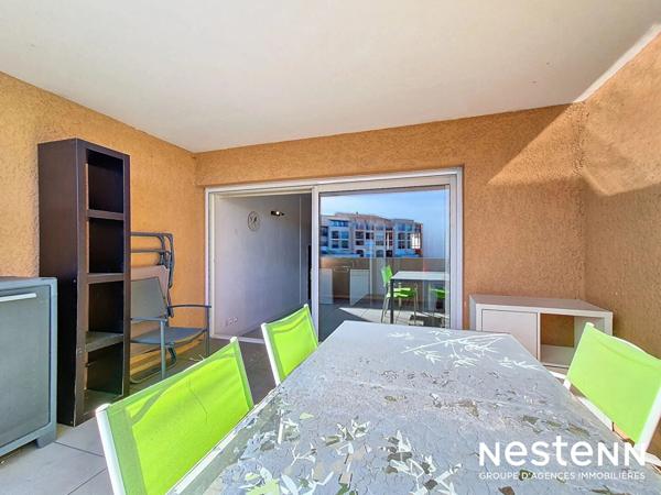 2 pieces aux Marines de Cogolin