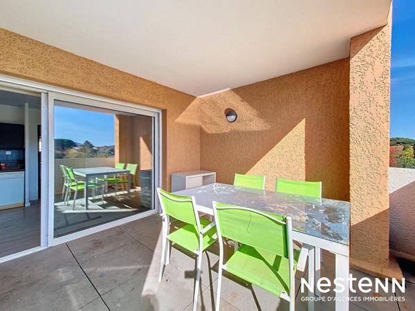 2 pieces aux Marines de Cogolin