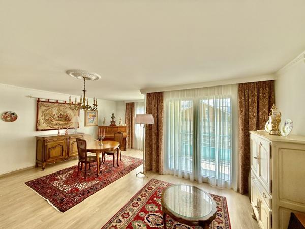 Appartement T4 traversant de 90 m²