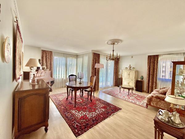 Appartement T4 traversant de 90 m²