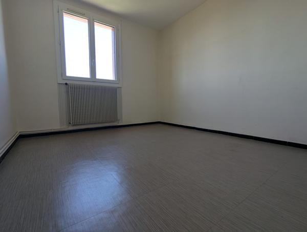 Appartement 3 pièce(s) 2 chambre(s) 56 m²