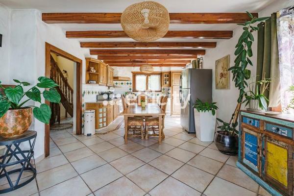 Maison
         5 pièces
        - 164 m² Bien prestige 795 000 € *