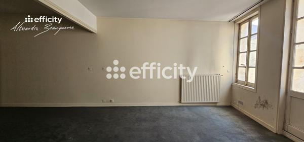 Immeuble
         9 pièces
        - 400 m²