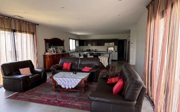 Maison à vendre    5 pièces • 157 m2 Nevers