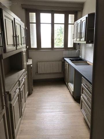 Immeuble à vendre à Mauriac dans le Cantal (15200), ref : 15060/1137