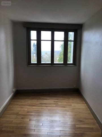 Immeuble à vendre à Mauriac dans le Cantal (15200), ref : 15060/1137