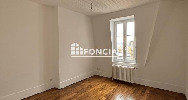 Location Appartement 4 pièces 76.39 m² - Bois-colombes 92270