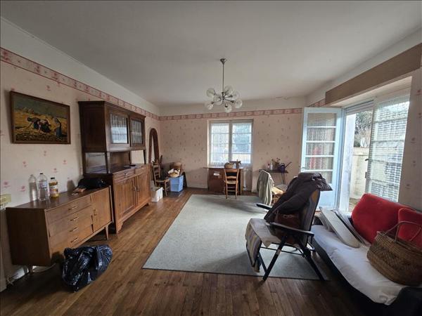 Maison à vendre |  Jonzac |  6 pièces | 134 m²