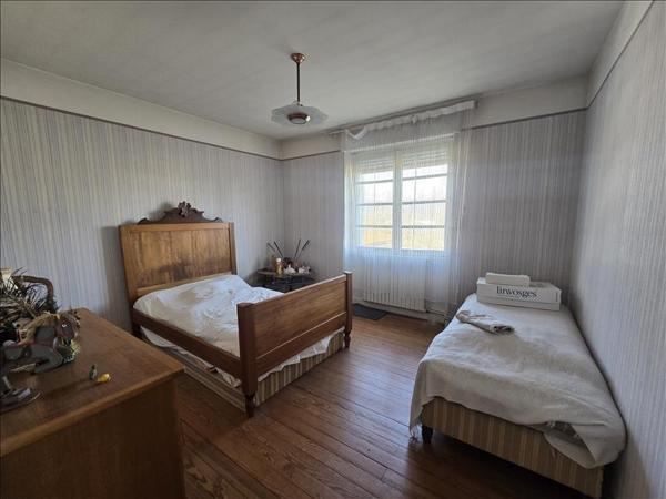 Maison à vendre |  Jonzac |  6 pièces | 134 m²