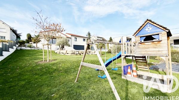 Maison à vendre 5 pièces 106 m² Le Chambon-Feugerolles