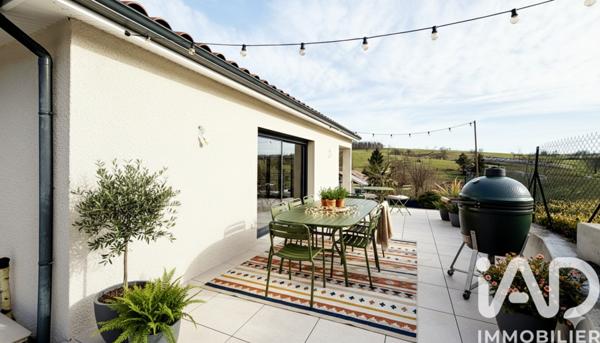 Maison à vendre 5 pièces 106 m² Le Chambon-Feugerolles