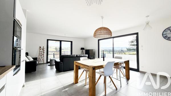 Maison à vendre 5 pièces 106 m² Le Chambon-Feugerolles