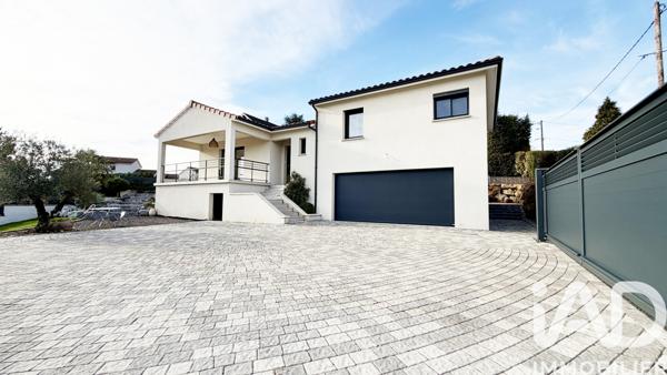 Maison à vendre 5 pièces 106 m² Le Chambon-Feugerolles